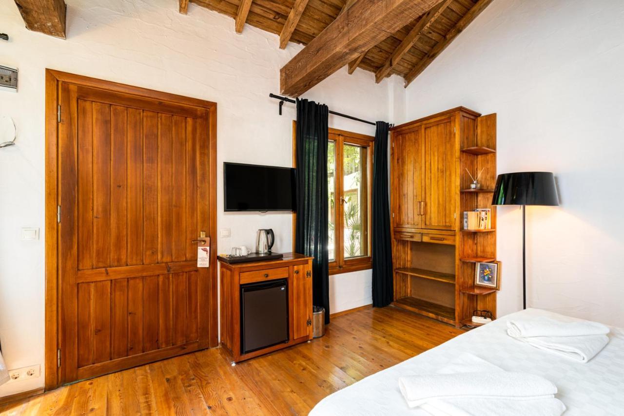 Ephesus Lodge Киразли Екстериор снимка