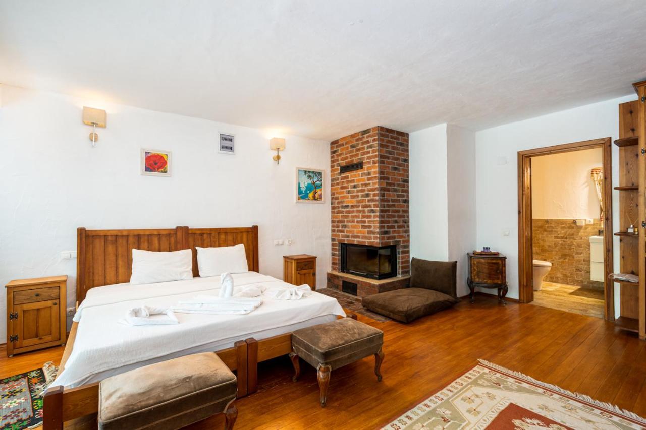 Ephesus Lodge Киразли Екстериор снимка