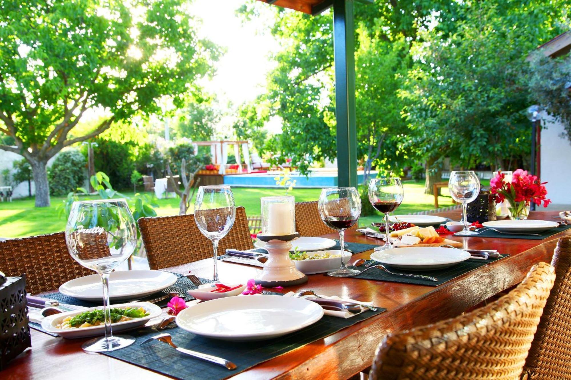 Ephesus Lodge Киразли Екстериор снимка