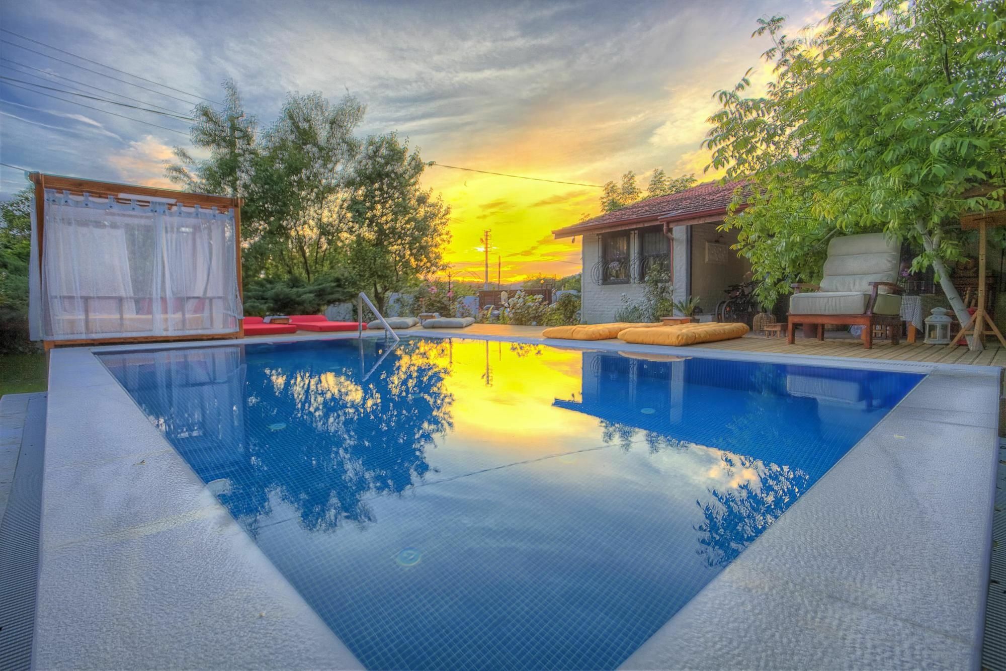 Ephesus Lodge Киразли Екстериор снимка
