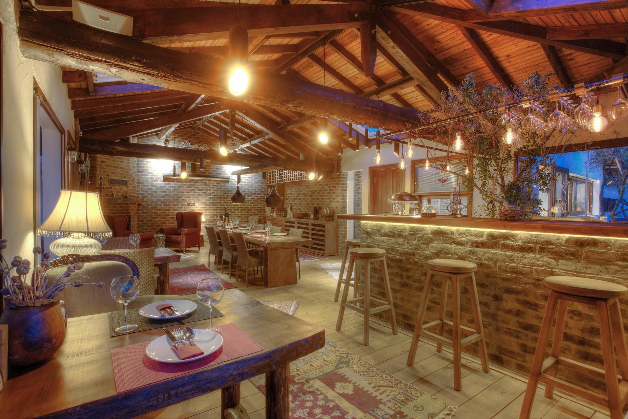 Ephesus Lodge Киразли Екстериор снимка