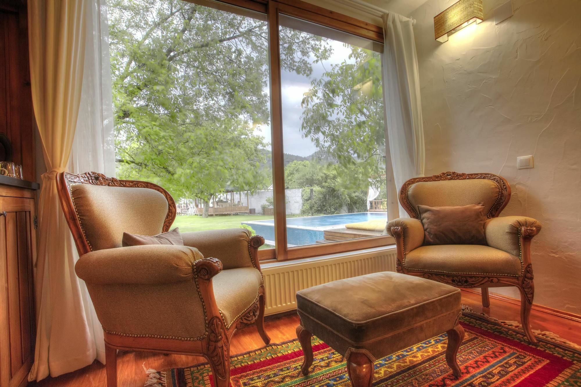 Ephesus Lodge Киразли Екстериор снимка