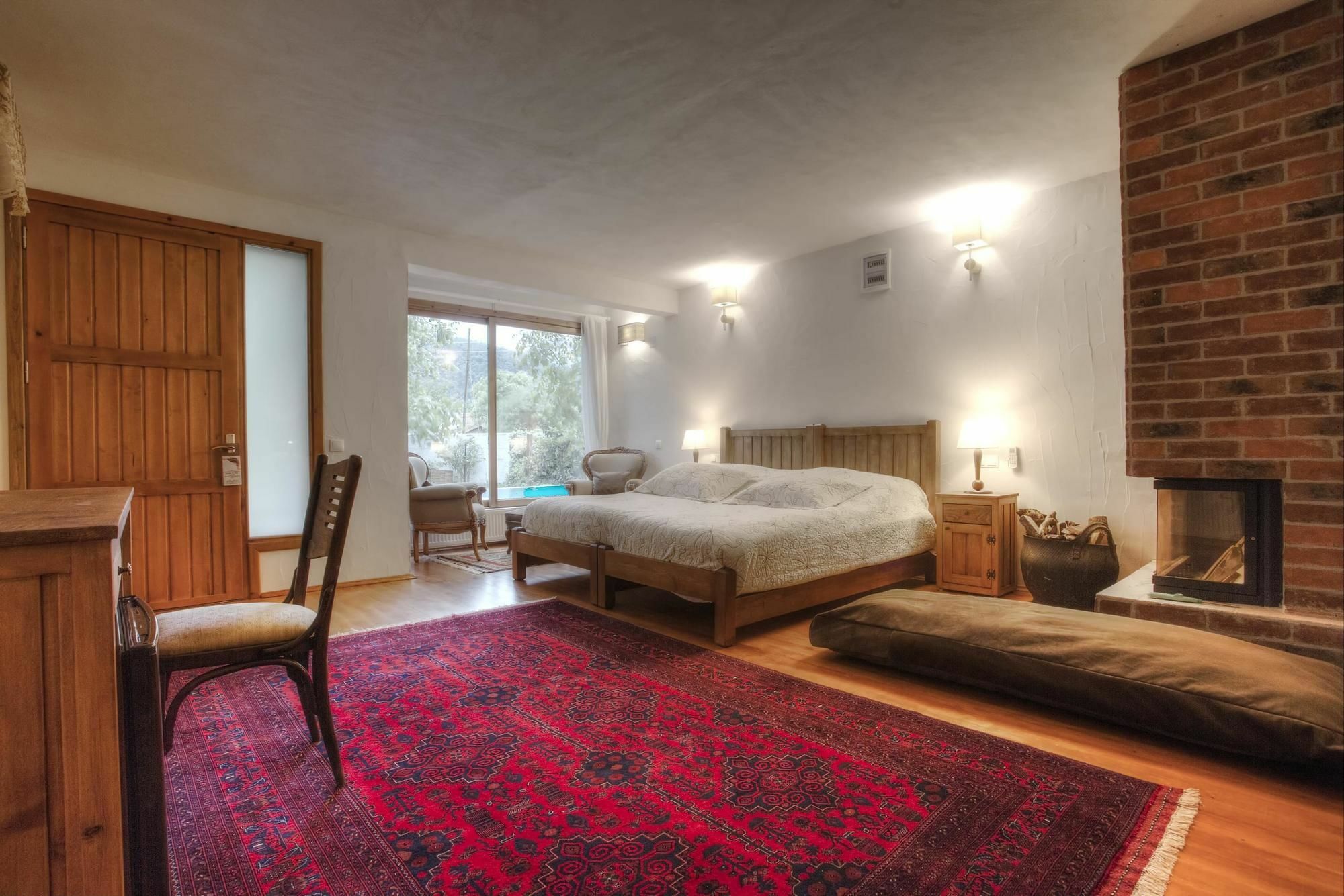 Ephesus Lodge Киразли Екстериор снимка